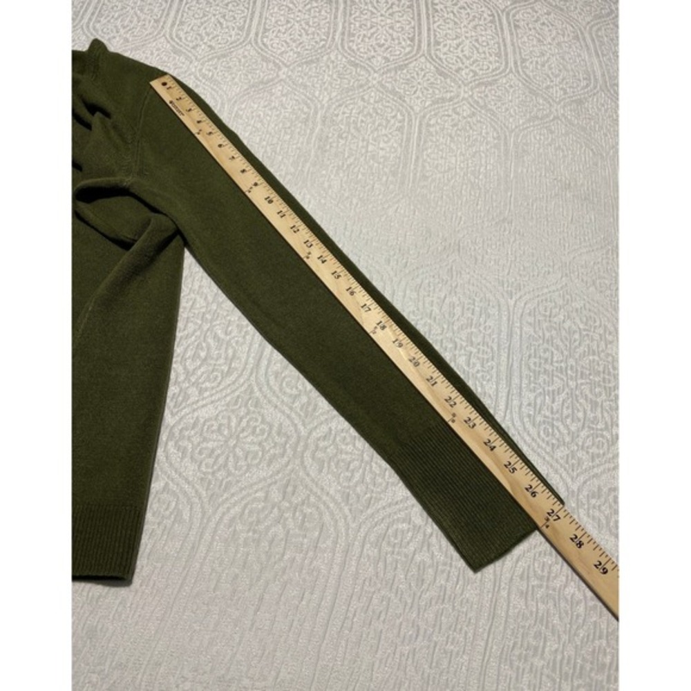 NEW YORK & COMPANY Olive Green V Neck Long Sleeve Sweater Top Women L Acrylic - Picture 7 of 7